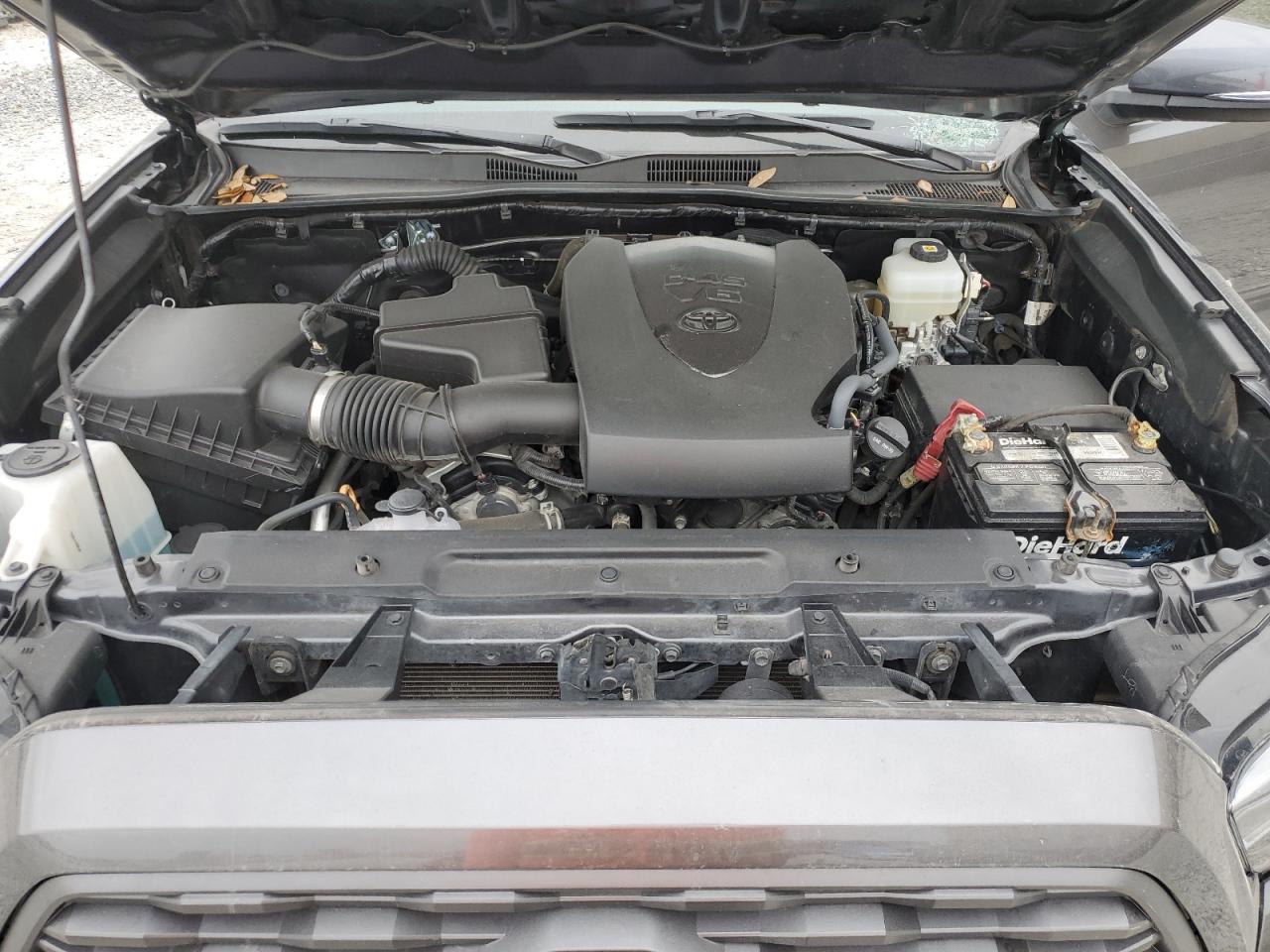 2022 Toyota Tacoma - Image 13