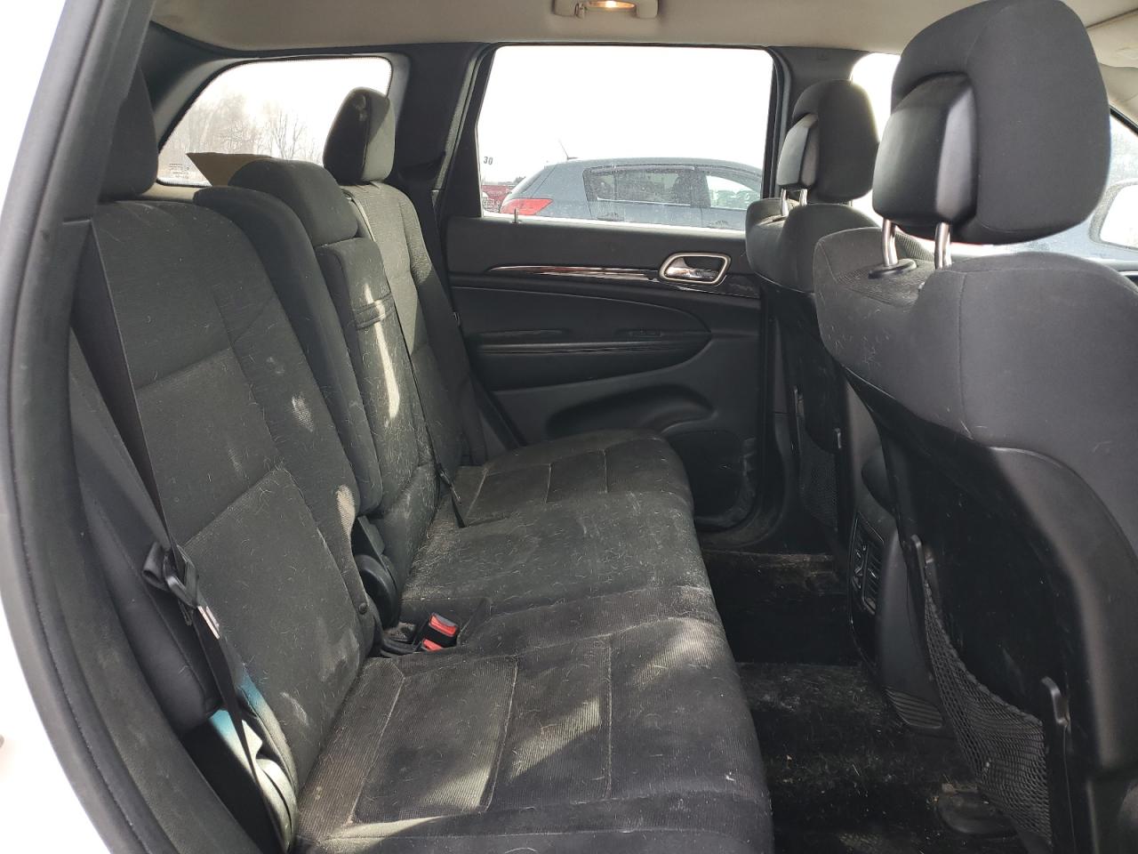 2012 Jeep Grand Cherokee - Image 11