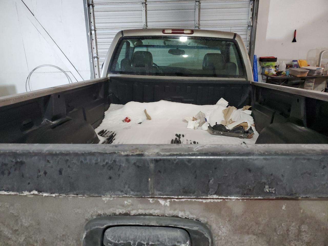 2003 Chevrolet Silverado - Image 10