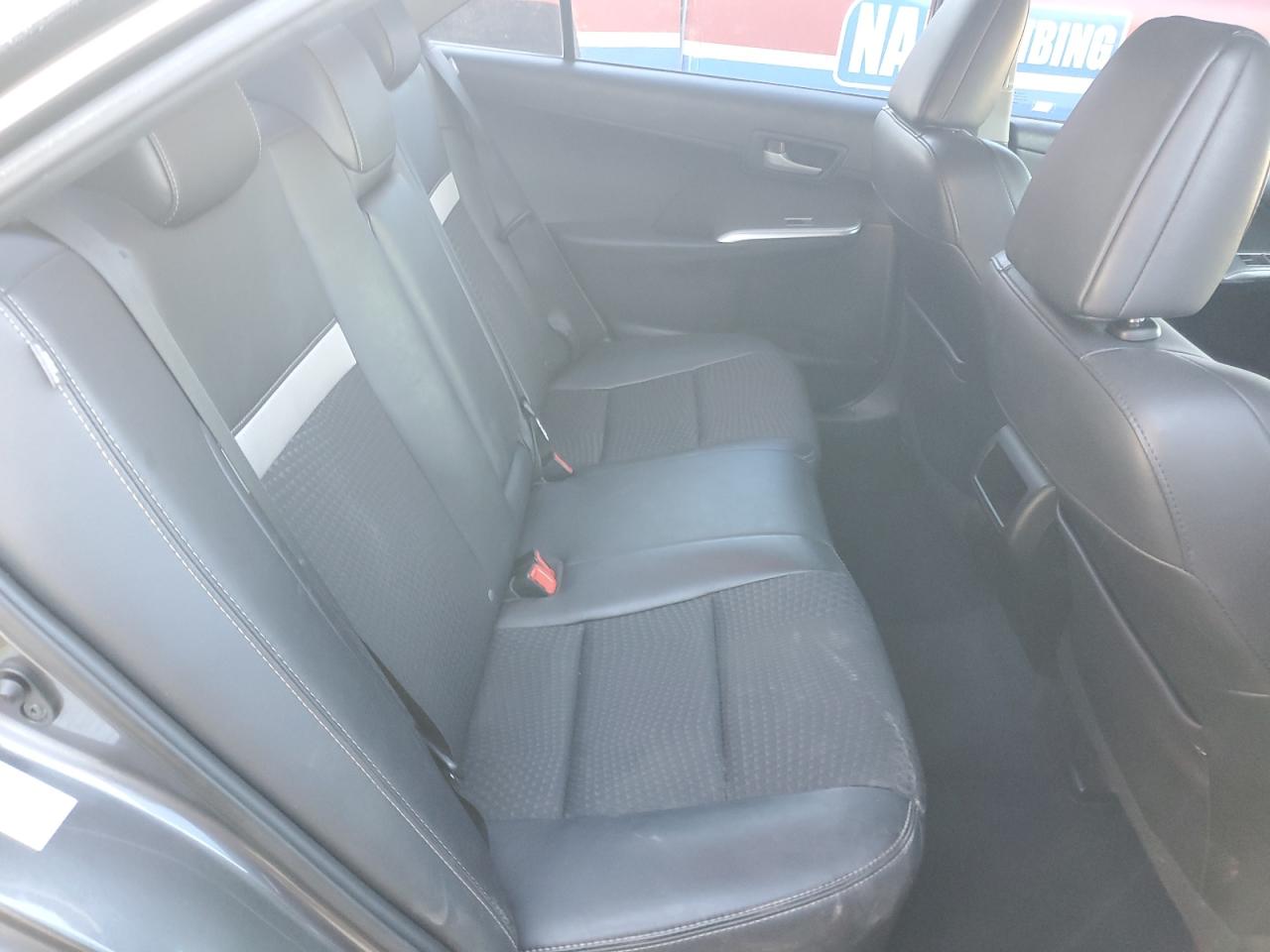 2013 Toyota Camry - Image 10