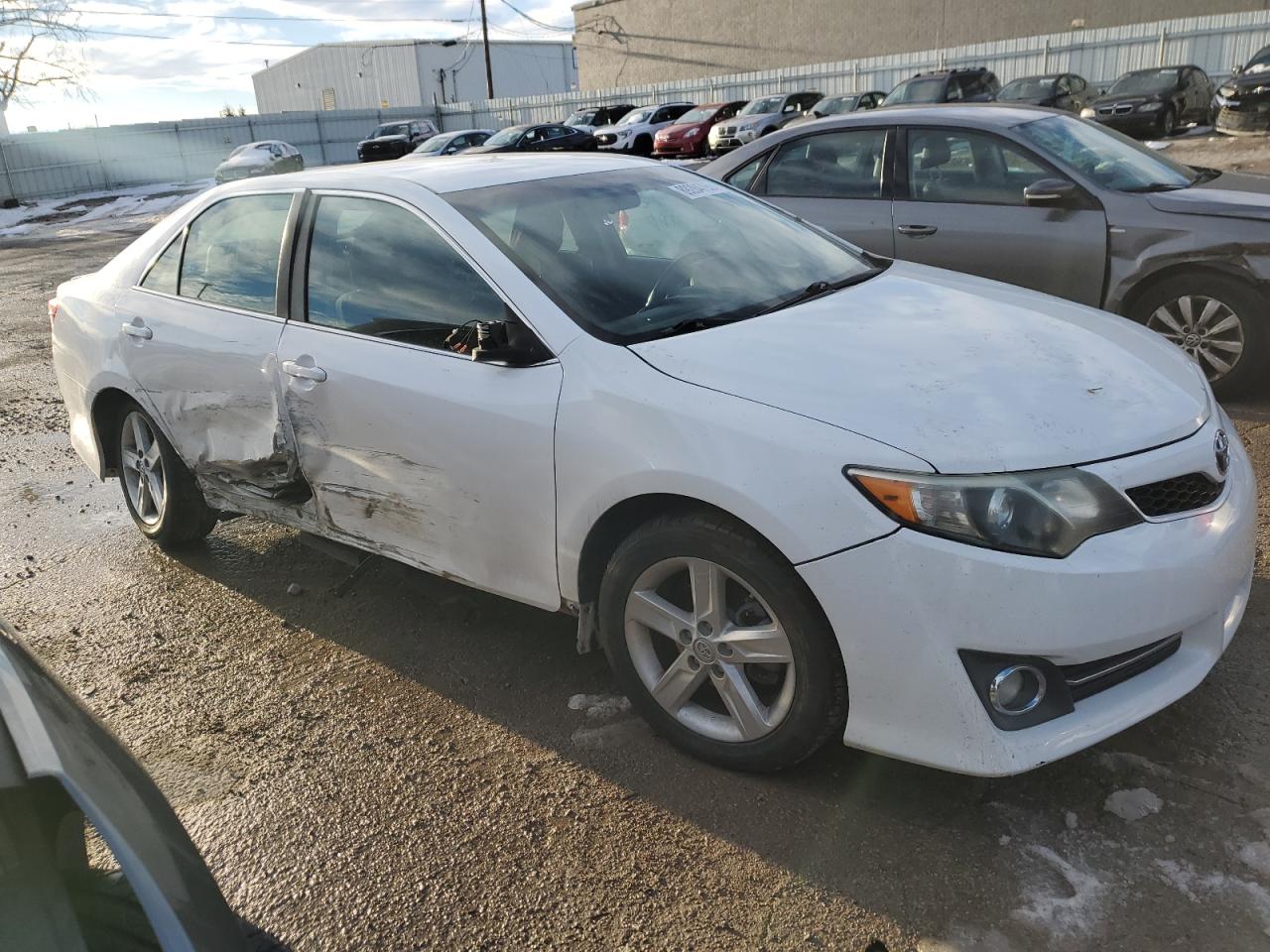 2014 Toyota Camry - Image 4