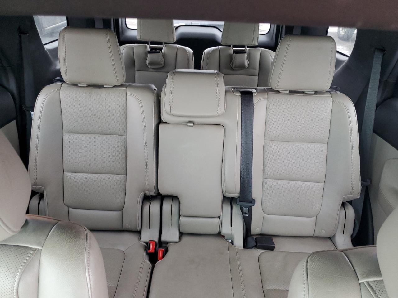 2011 Ford Explorer - Image 10