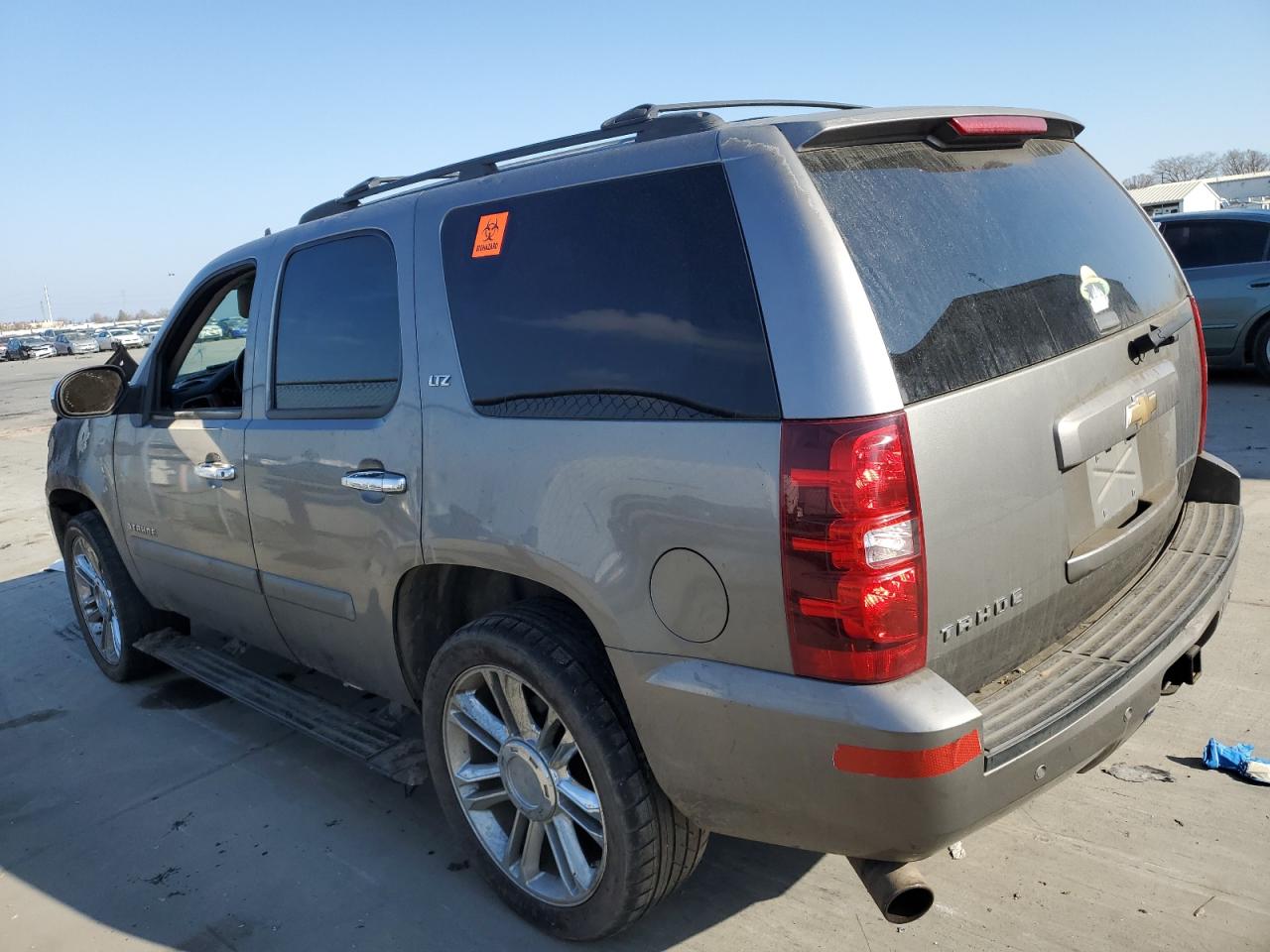 2007 Chevrolet Tahoe - Image 2