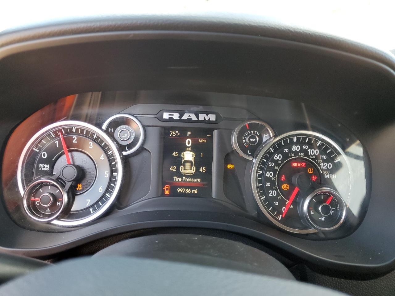 2021 RAM 1500 - Image 9