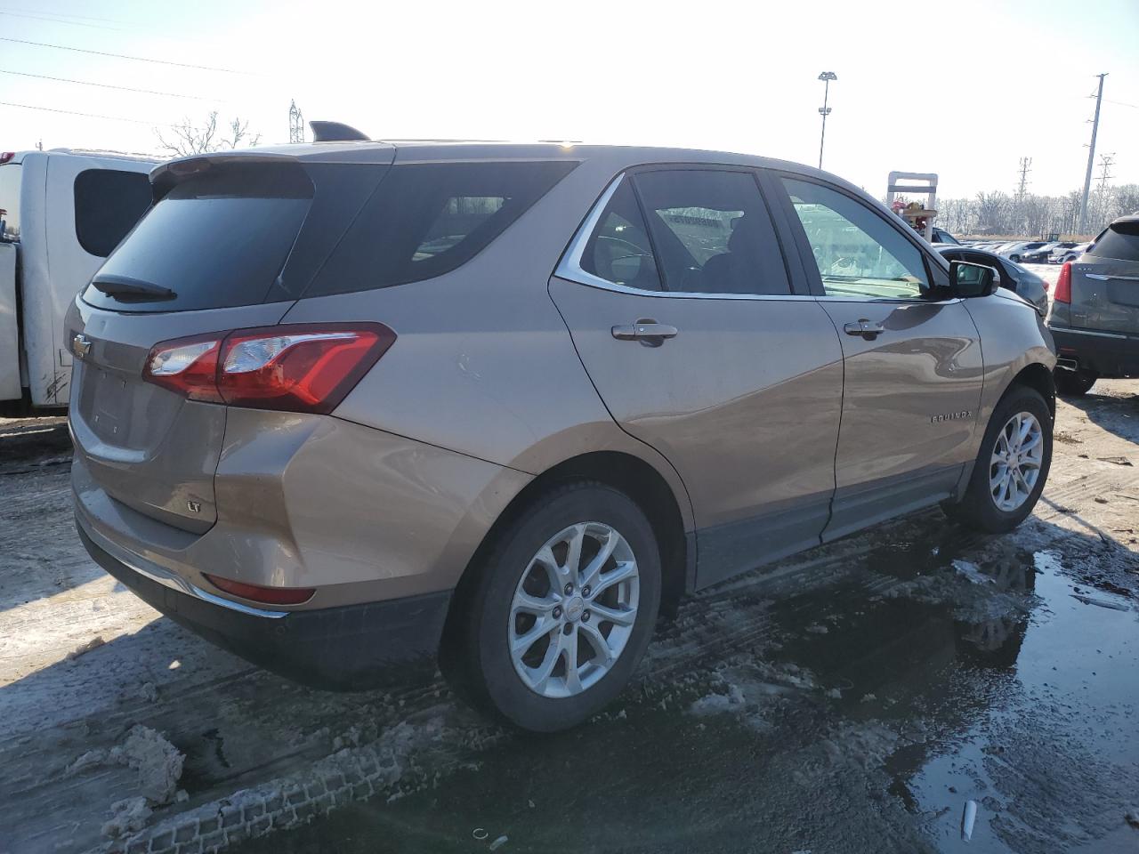 2019 Chevrolet Equinox - Image 3