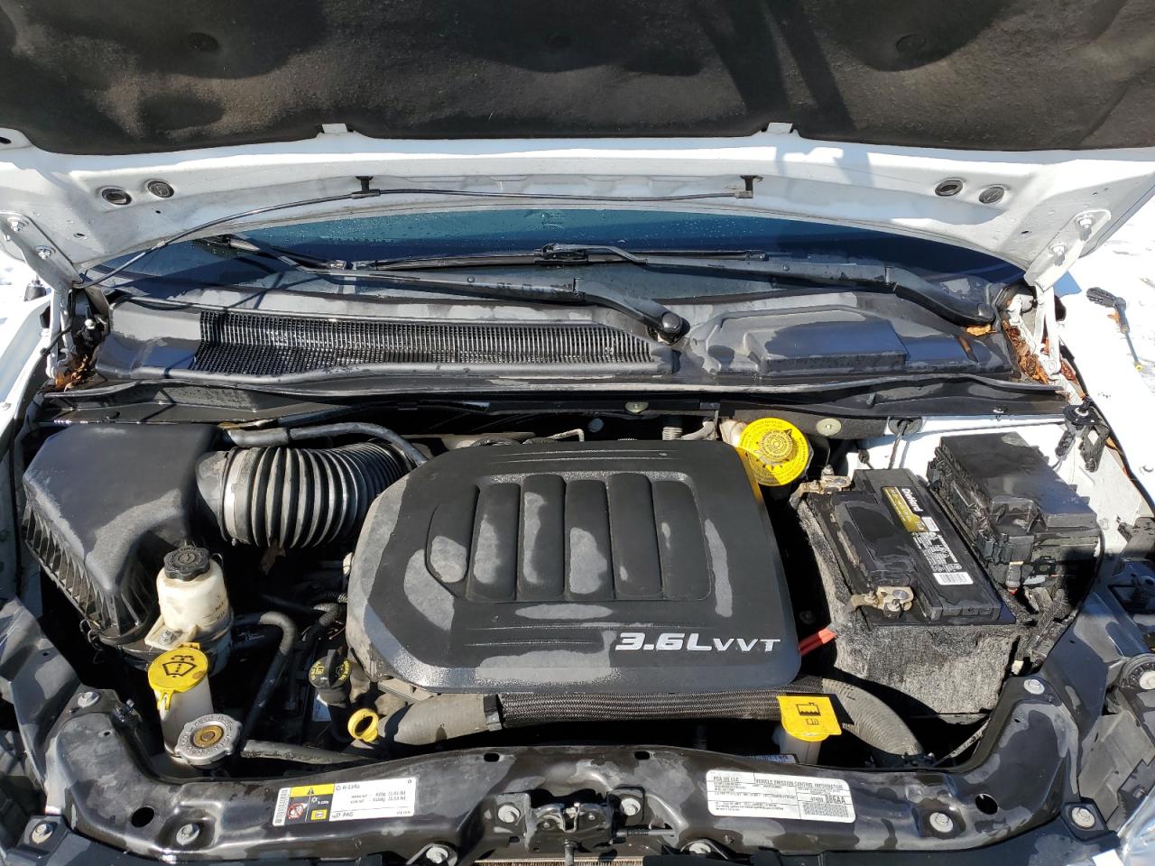 2017 Dodge Caravan - Image 12