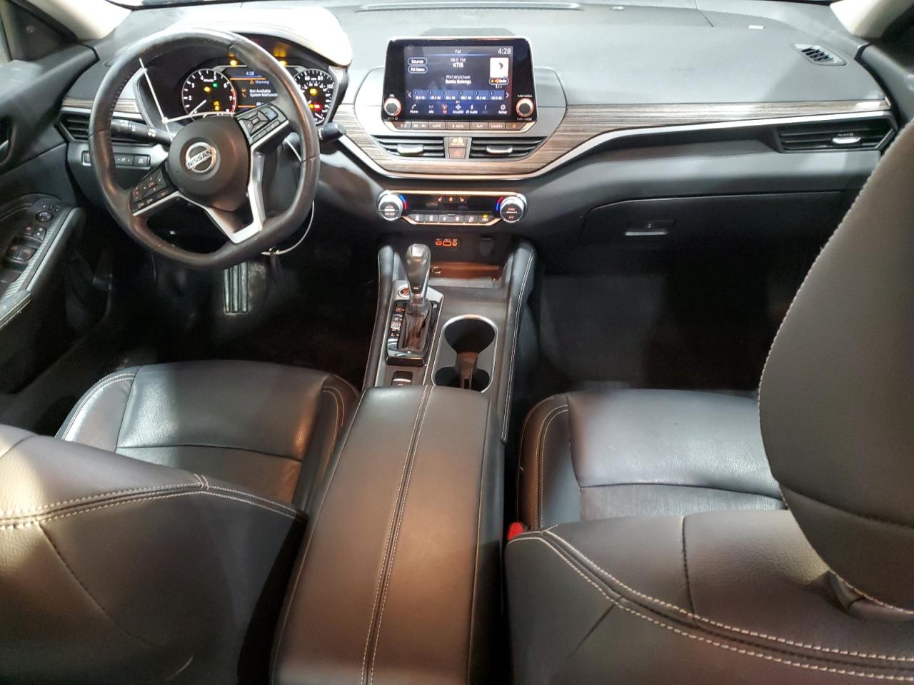 2019 Nissan Altima - Image 8