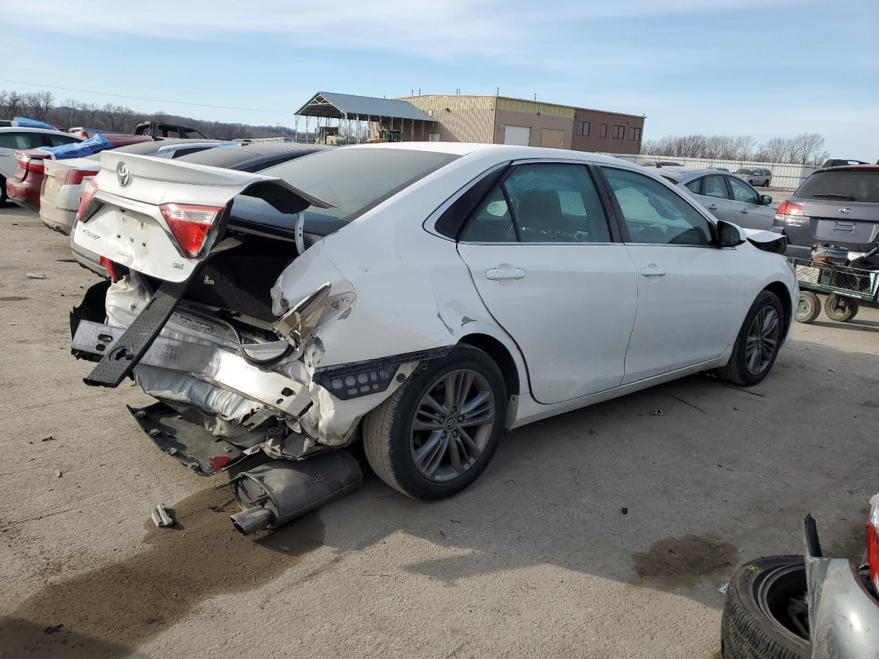 2016 Toyota Camry - Image 3