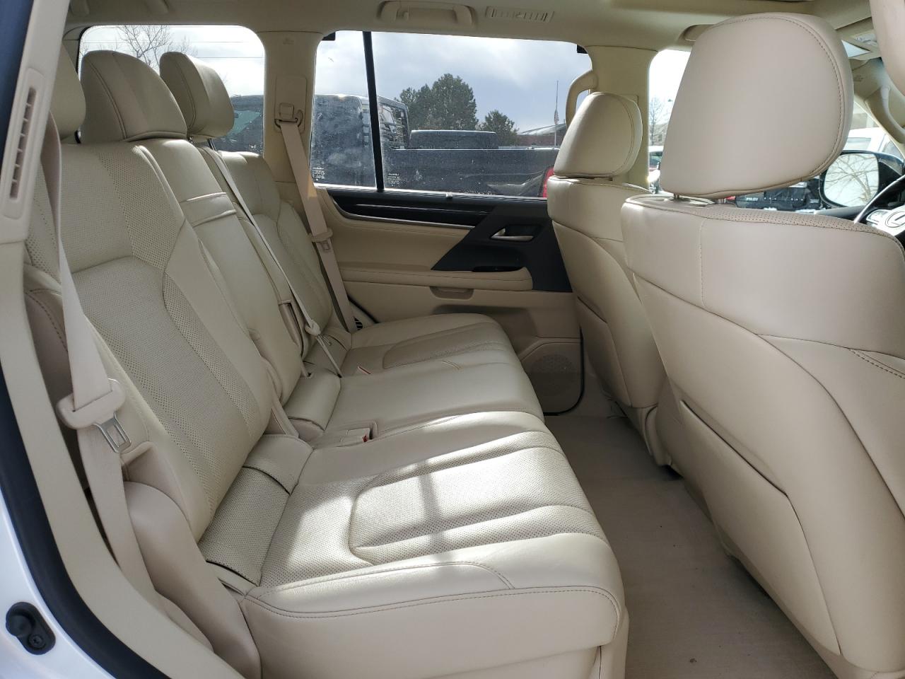 2018 Lexus LX - Image 11
