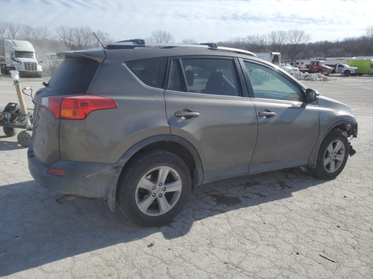 2013 Toyota RAV 4 - Image 3