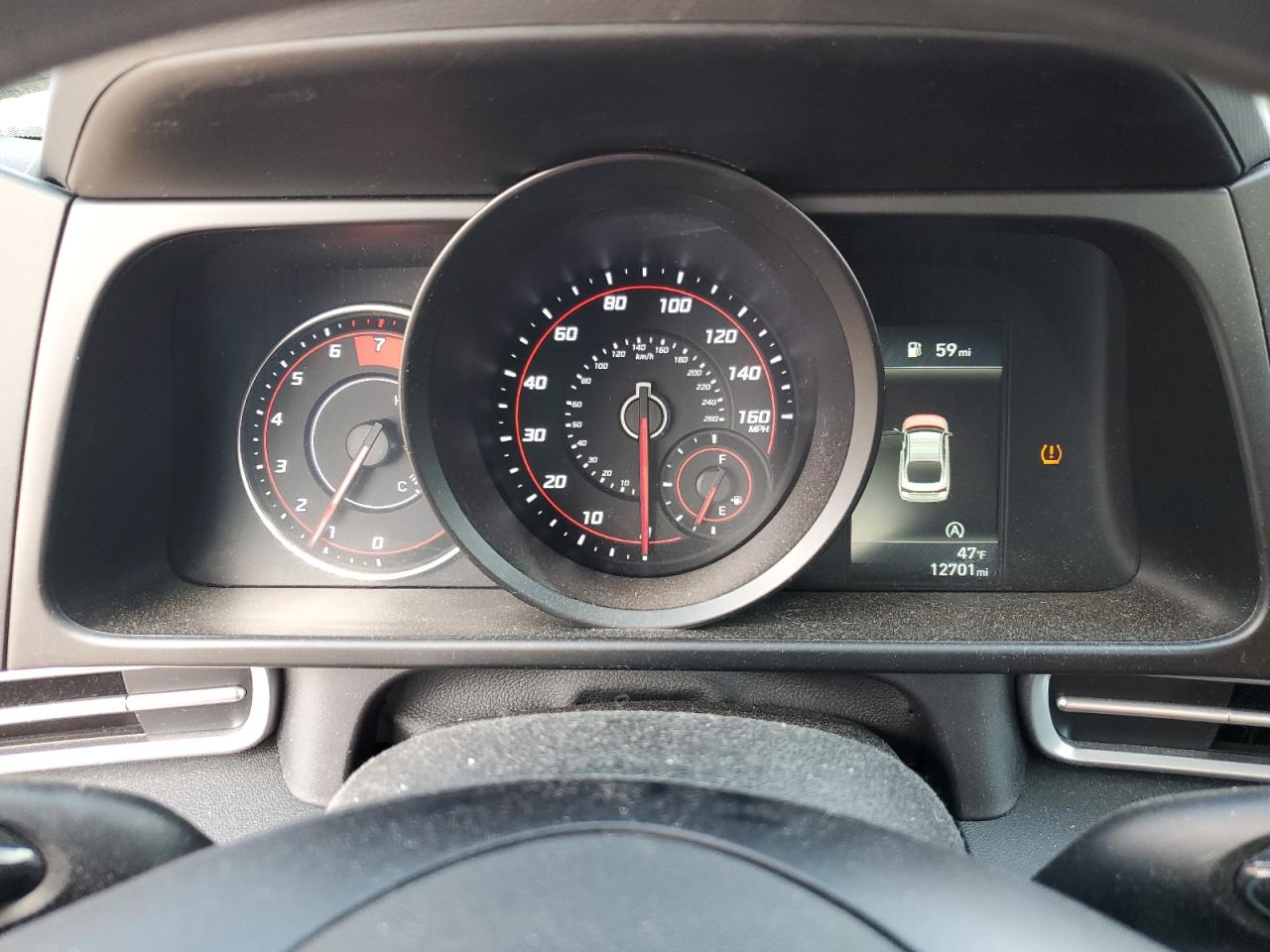 2023 Hyundai Elantra - Image 9
