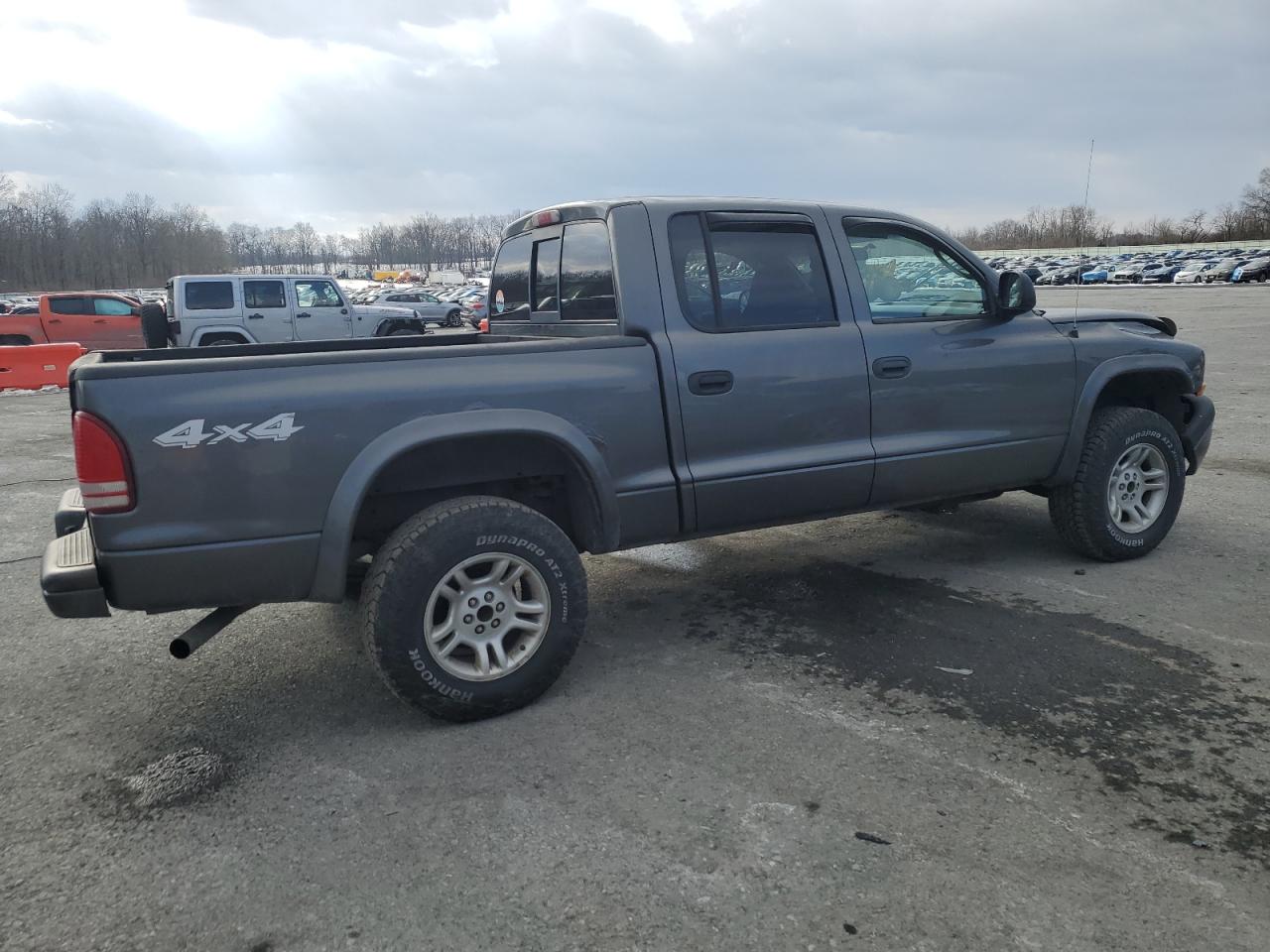 2004 Dodge Dakota - Image 3