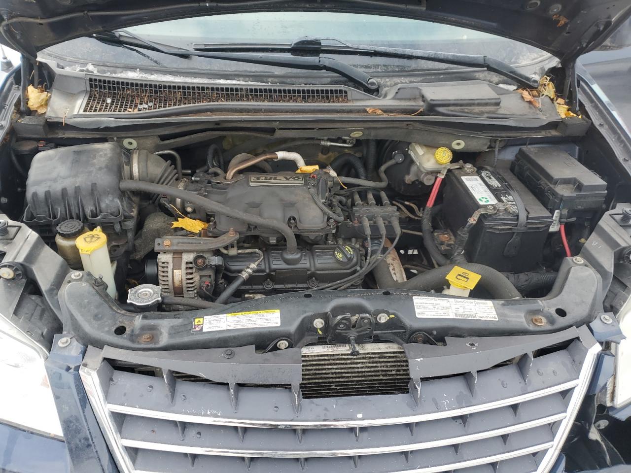 2008 Chrysler Town & Country - Image 12