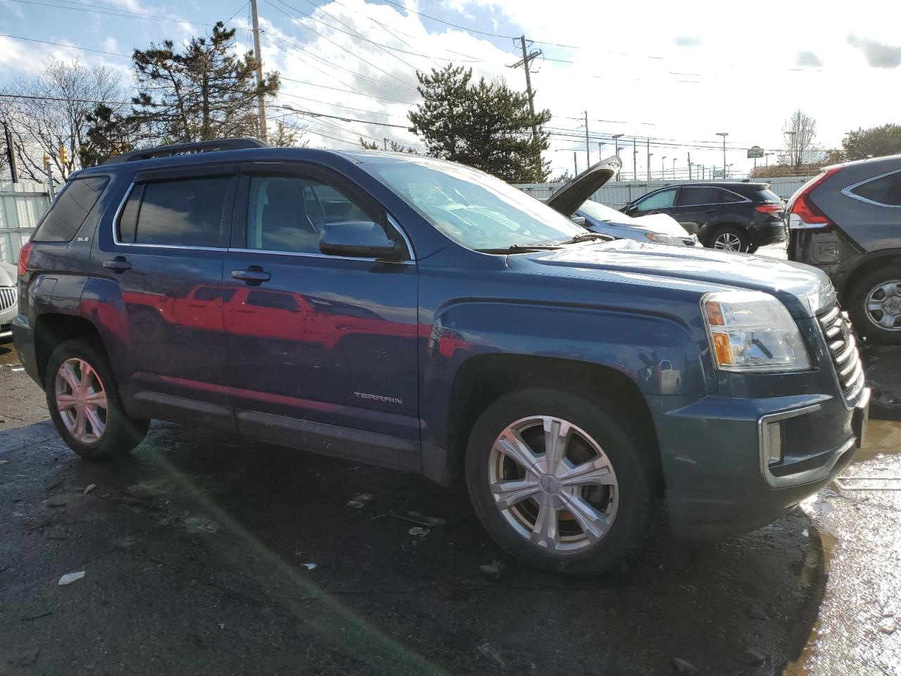 2017 GMC Terrain - Image 4