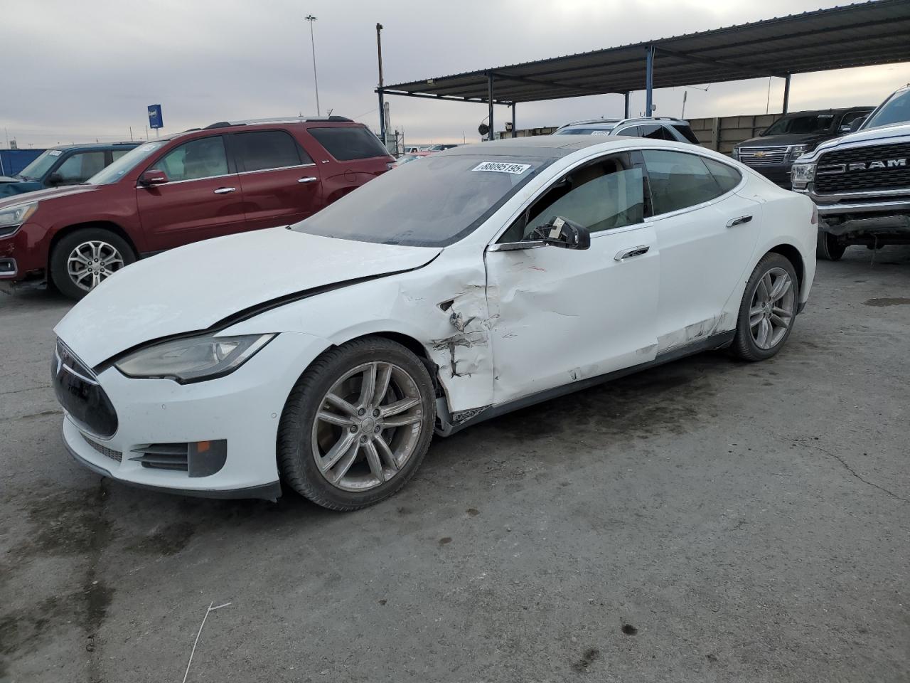 VIN 5YJSA1E18FF115906 2015 TESLA MODEL S no.1