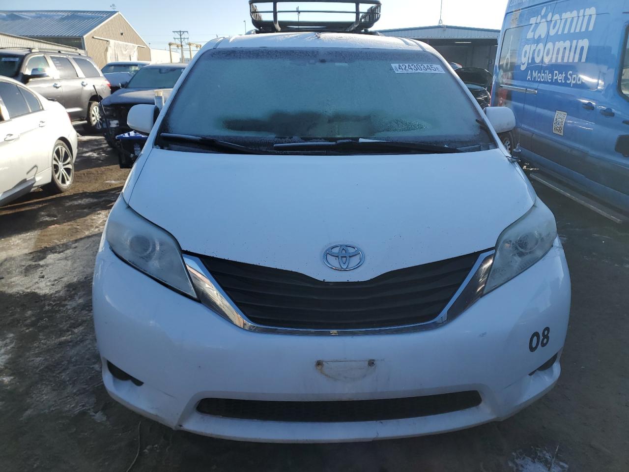 2012 Toyota Sienna - Image 5