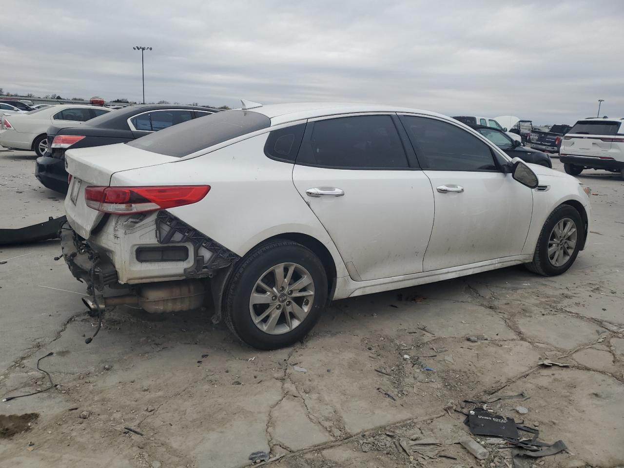 2017 Kia Optima - Image 3