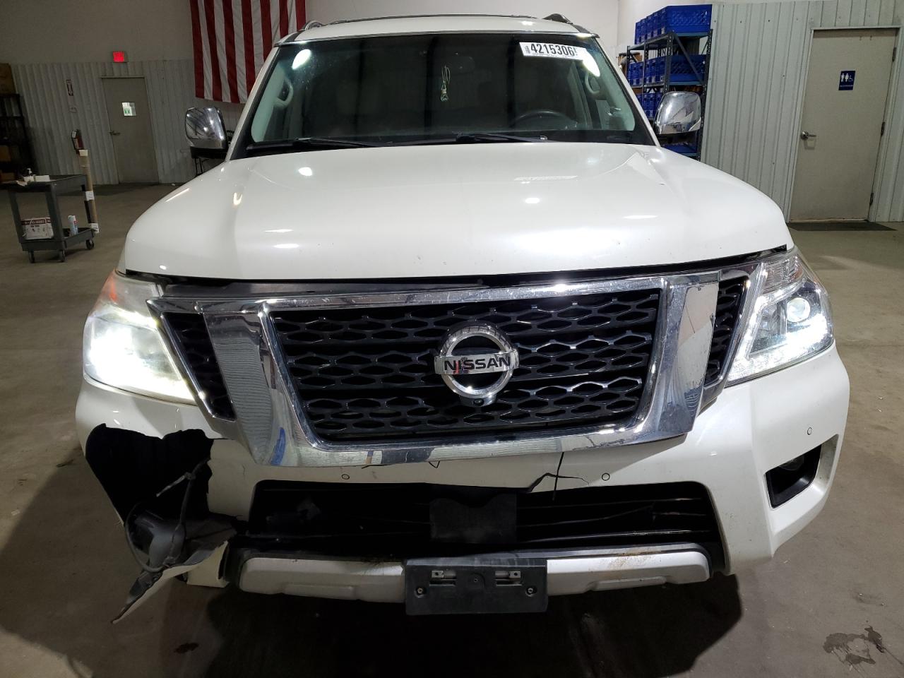 2017 Nissan Armada - Image 5