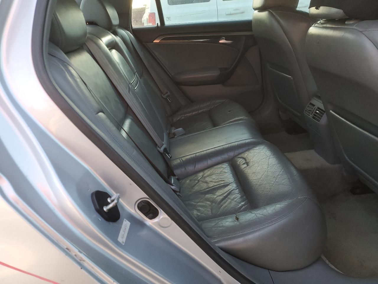 2005 Acura TL - Image 10