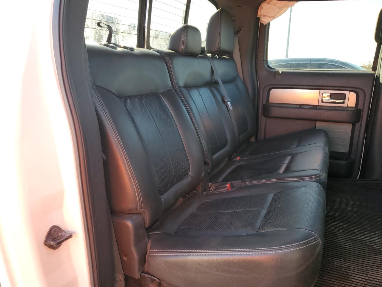 2013 Ford F-150 - Image 10