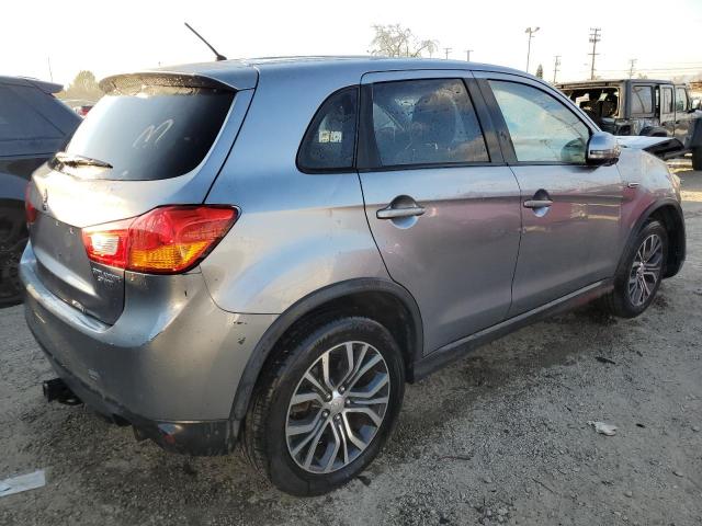  MITSUBISHI OUTLANDER 2016 Srebrny