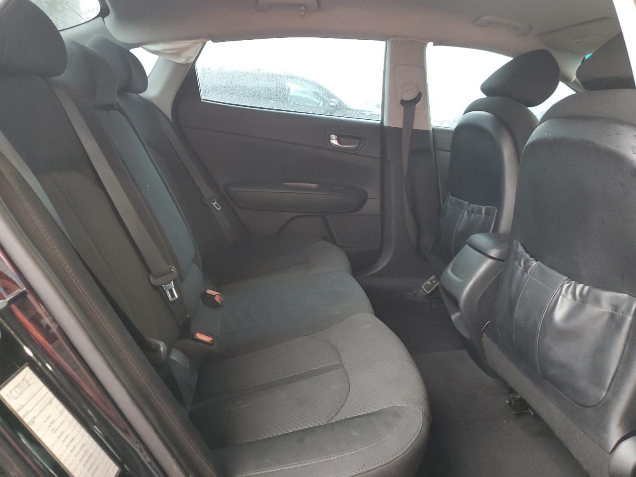 2017 Kia Optima - Image 10