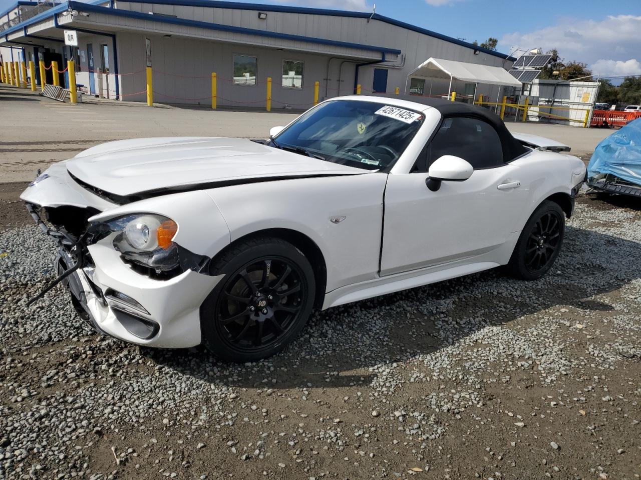 2017 Fiat 124 Spider - Image 1