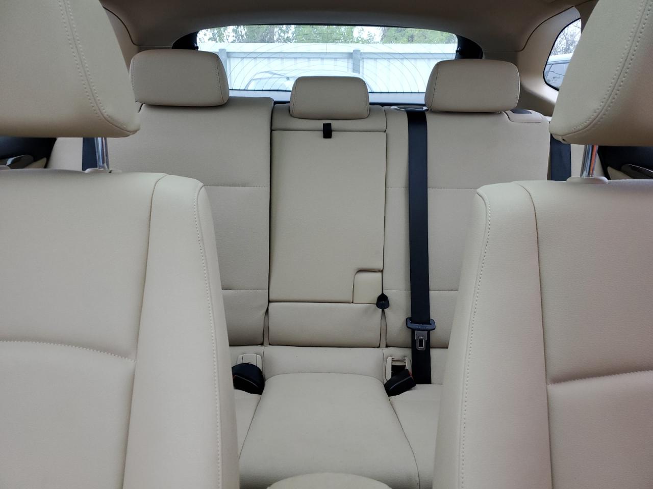 2015 BMW X1 - Image 10