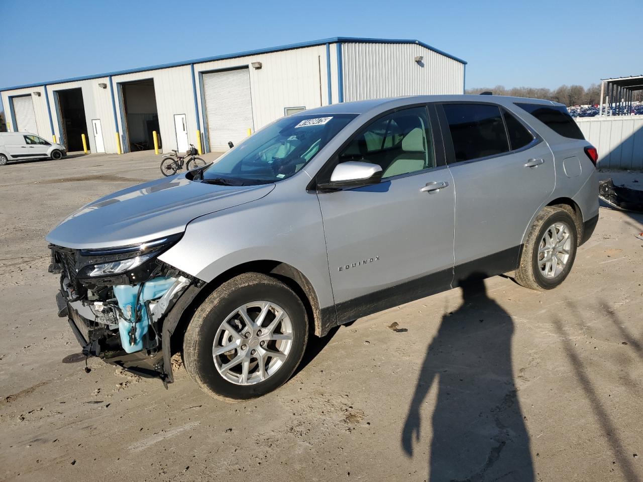 VIN 3GNAXTEV3NL139823 2022 CHEVROLET EQUINOX no.1