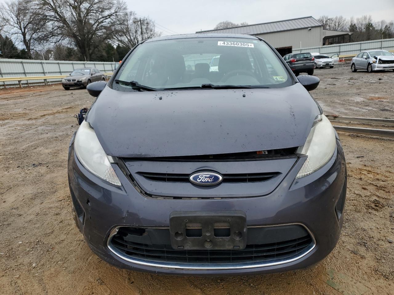 2012 Ford Fiesta - Image 5