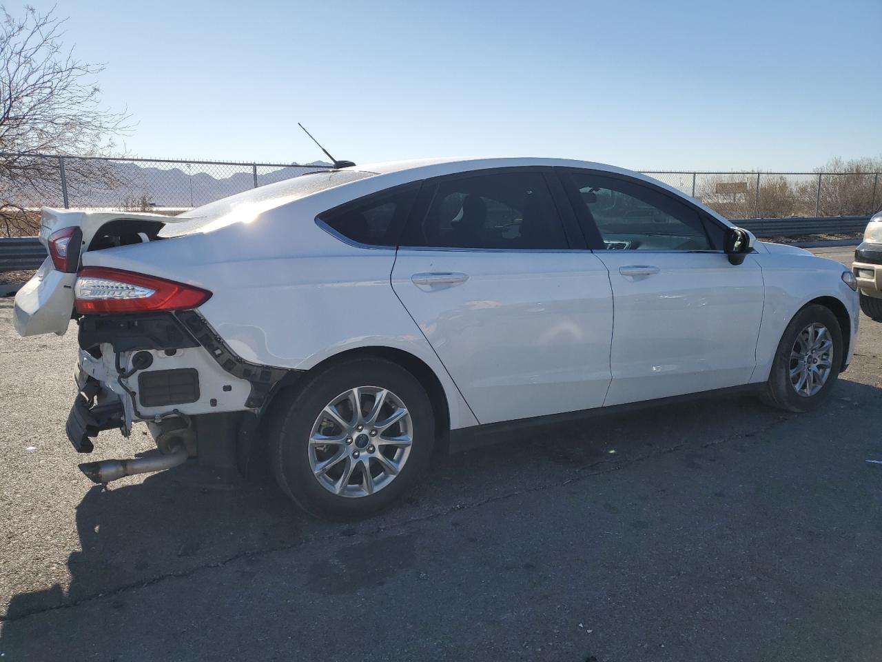 2016 Ford Fusion - Image 3