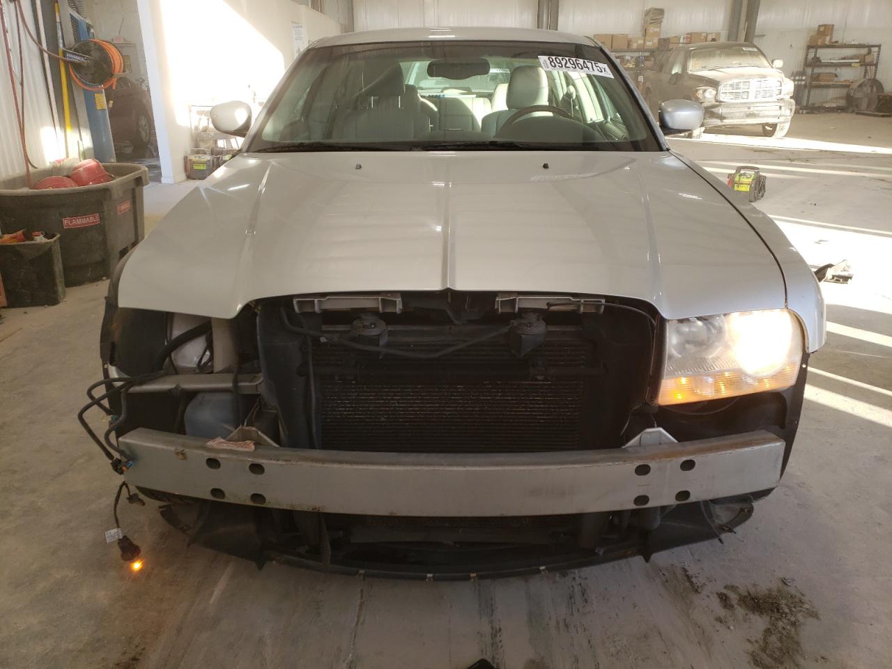 2005 Chrysler 300 - Image 5