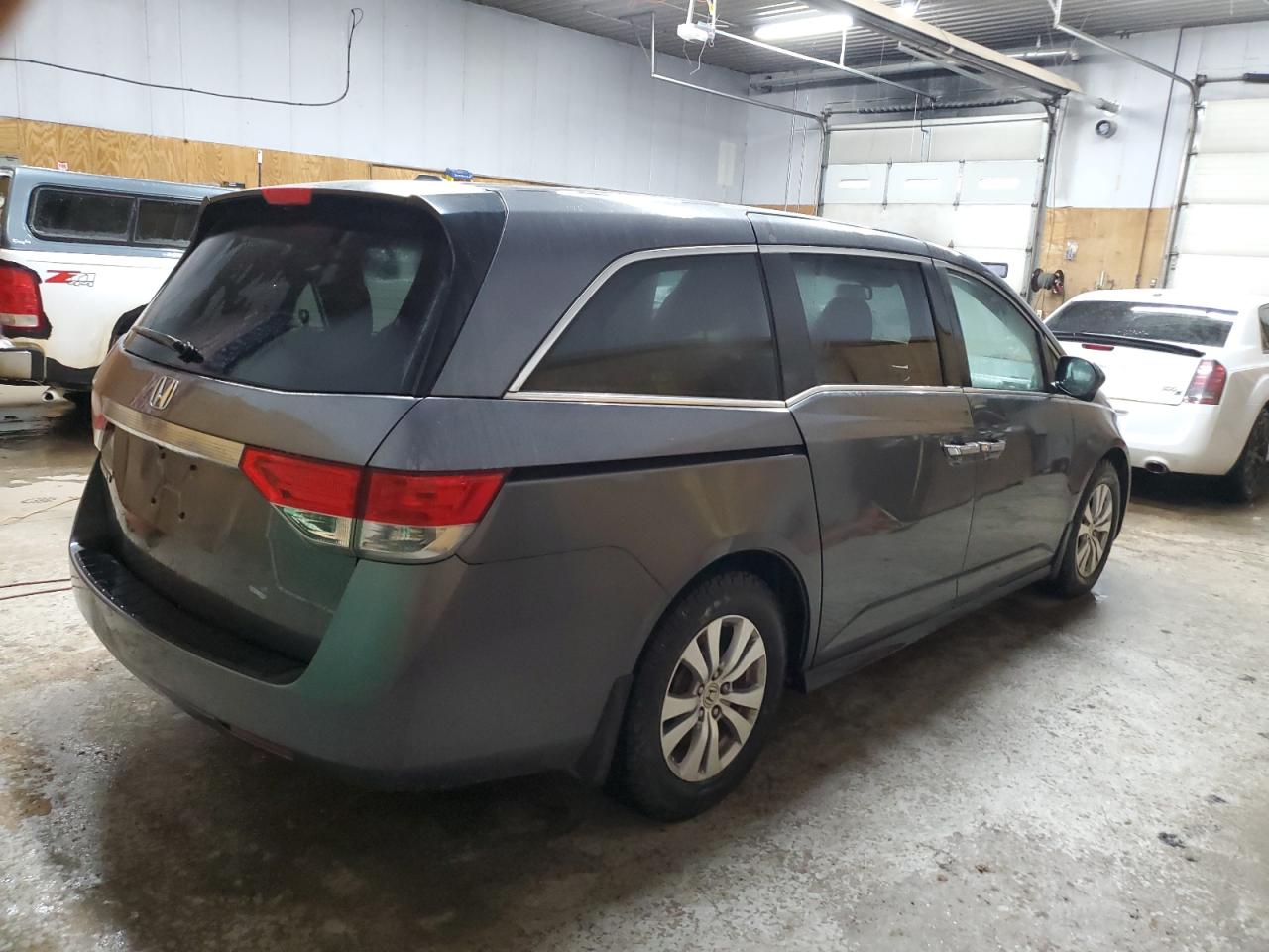 2016 Honda Odyssey - Image 3