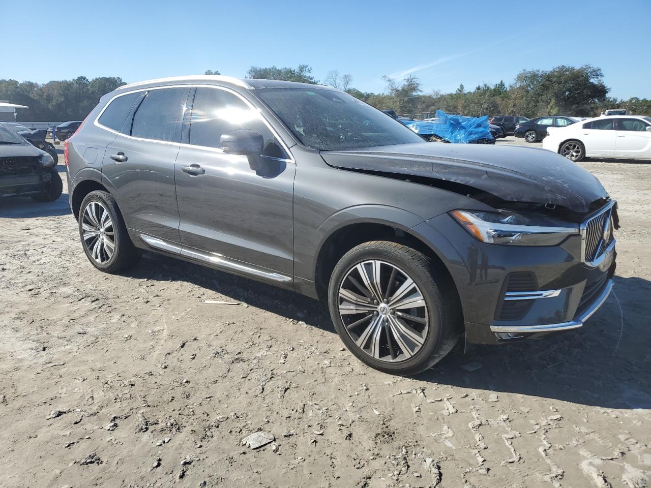 2022 Volvo XC60 - Image 4