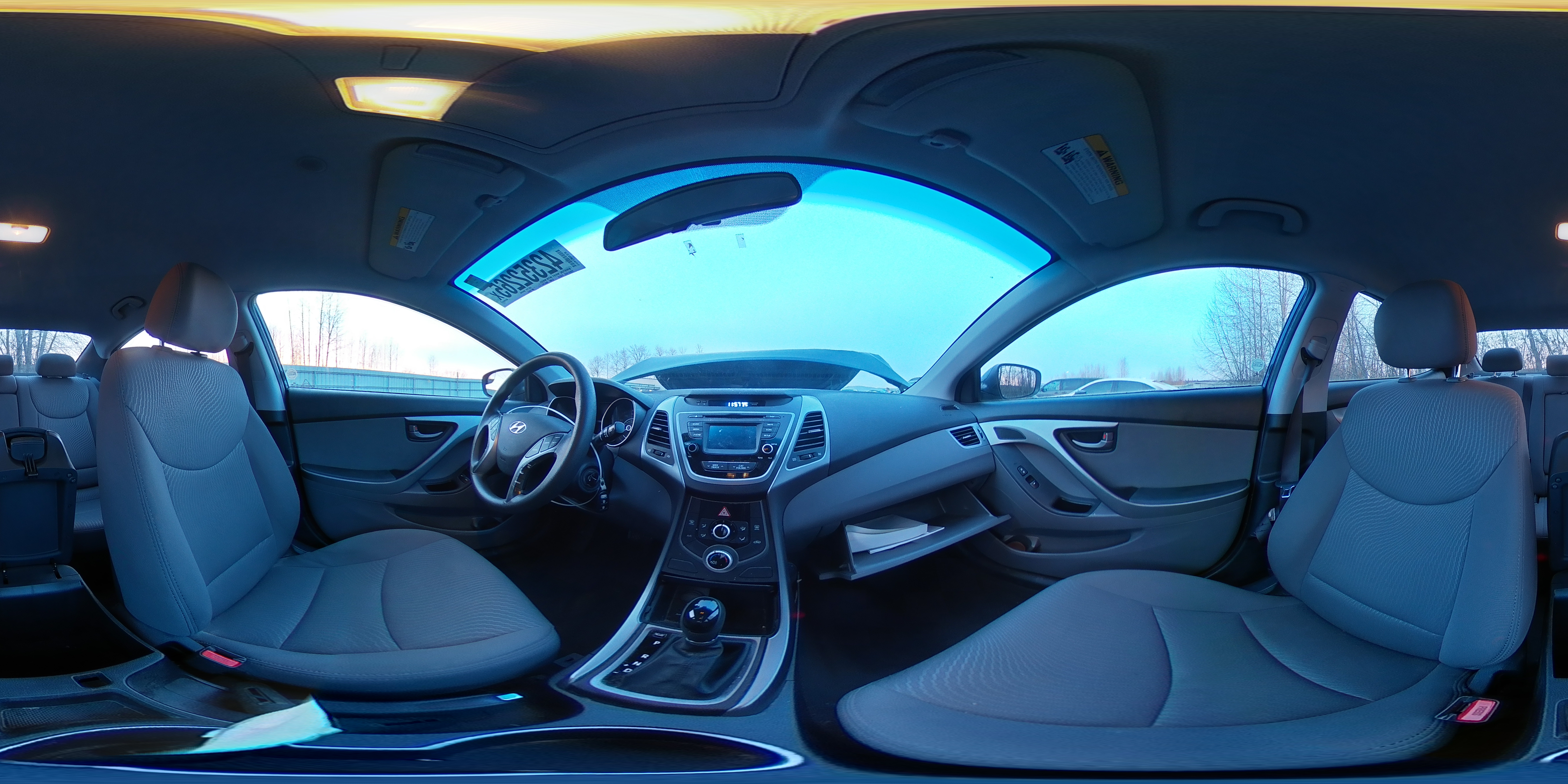 2015 Hyundai Elantra - Image 13