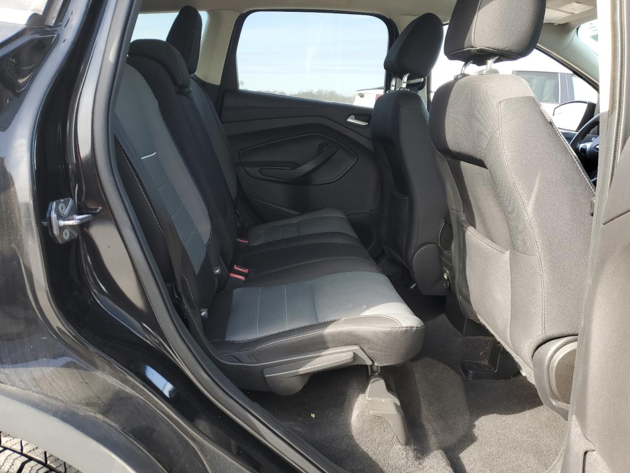 2015 Ford Escape - Image 12