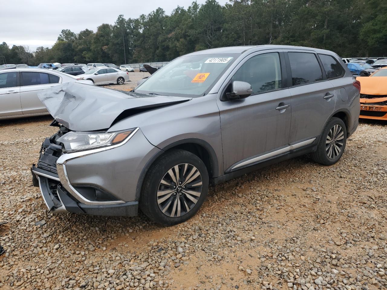 2019 Mitsubishi Outlander - Image 1