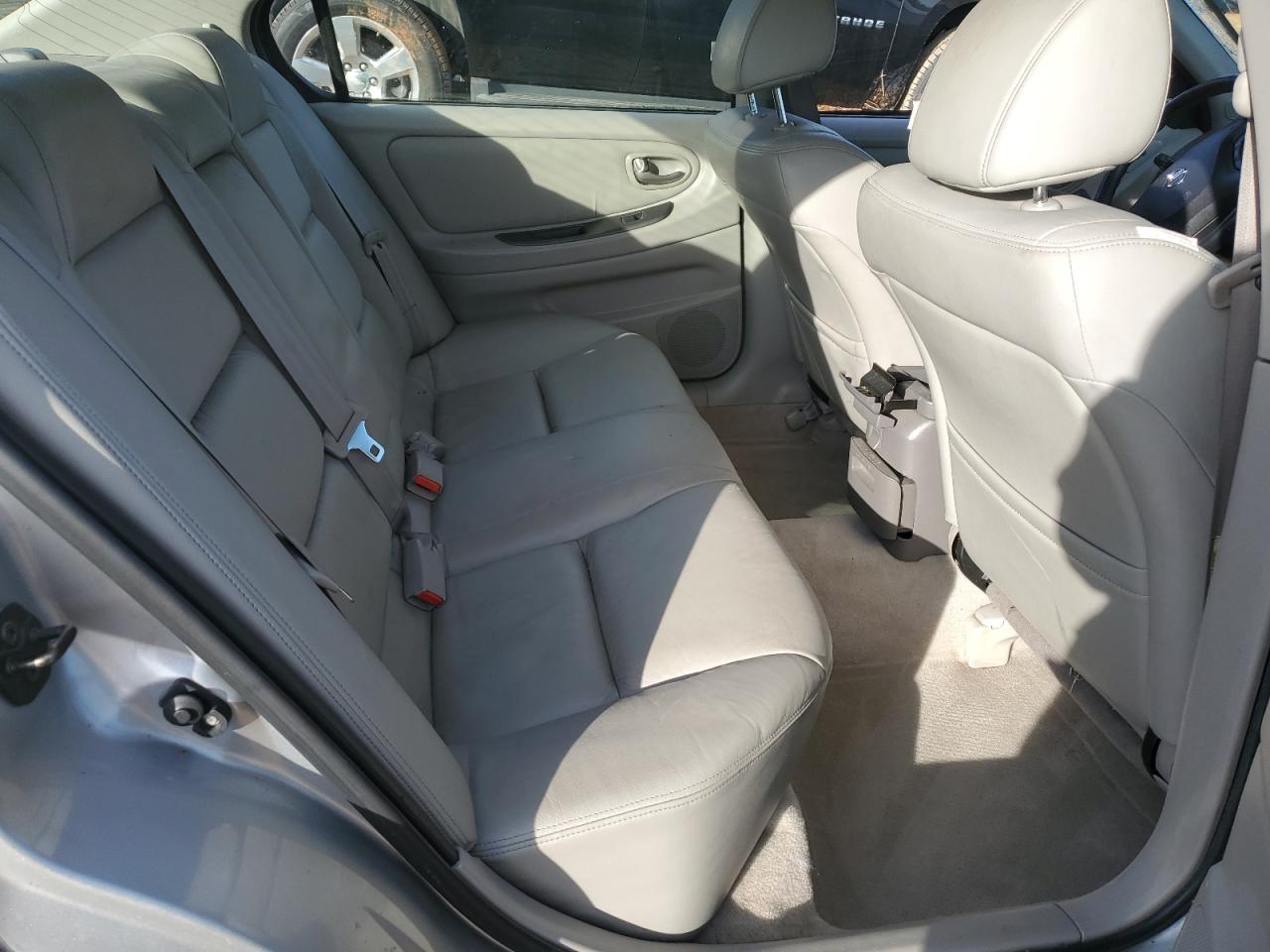 2003 Nissan Maxima - Image 11