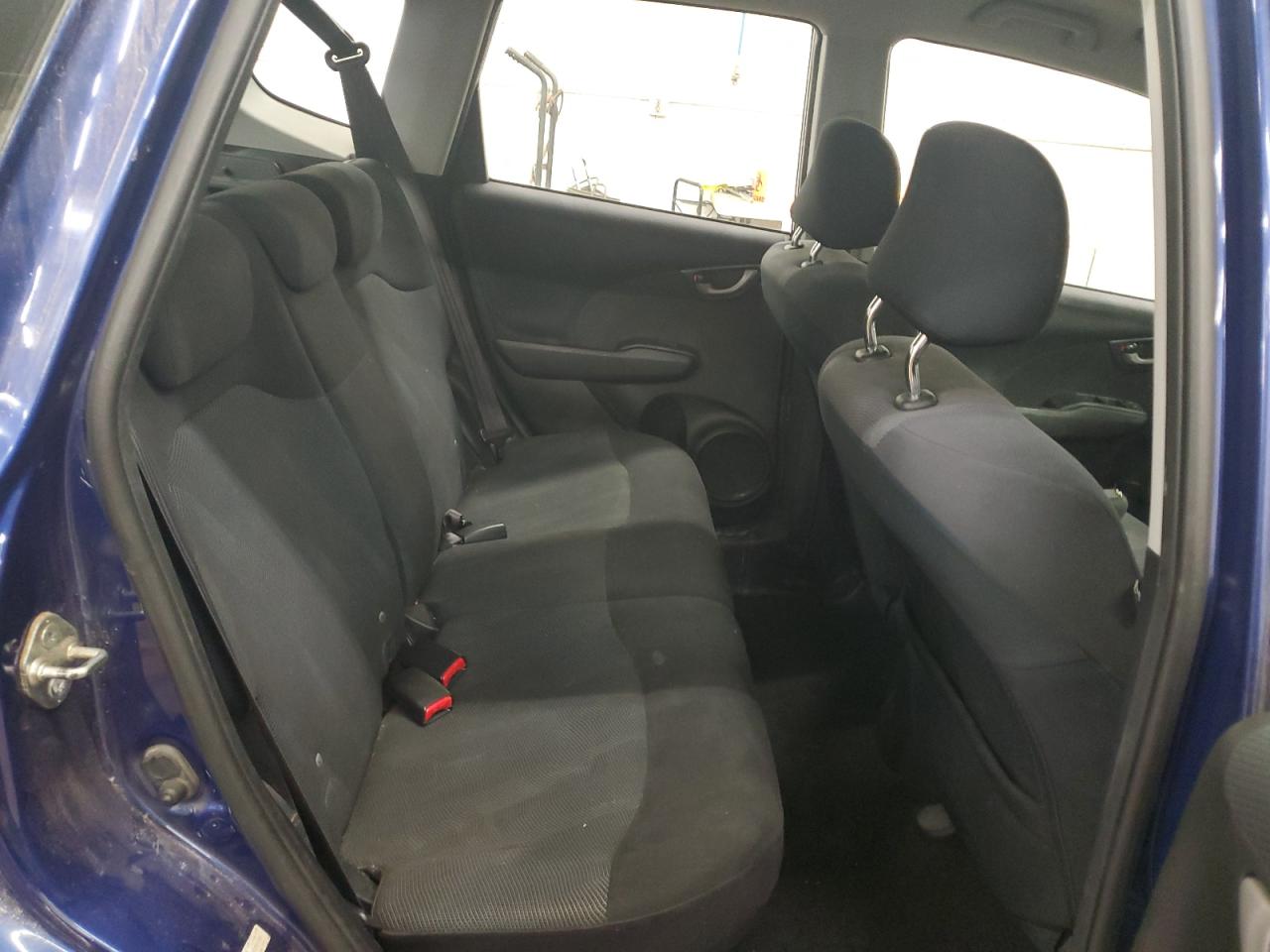 2010 Honda Fit - Image 10