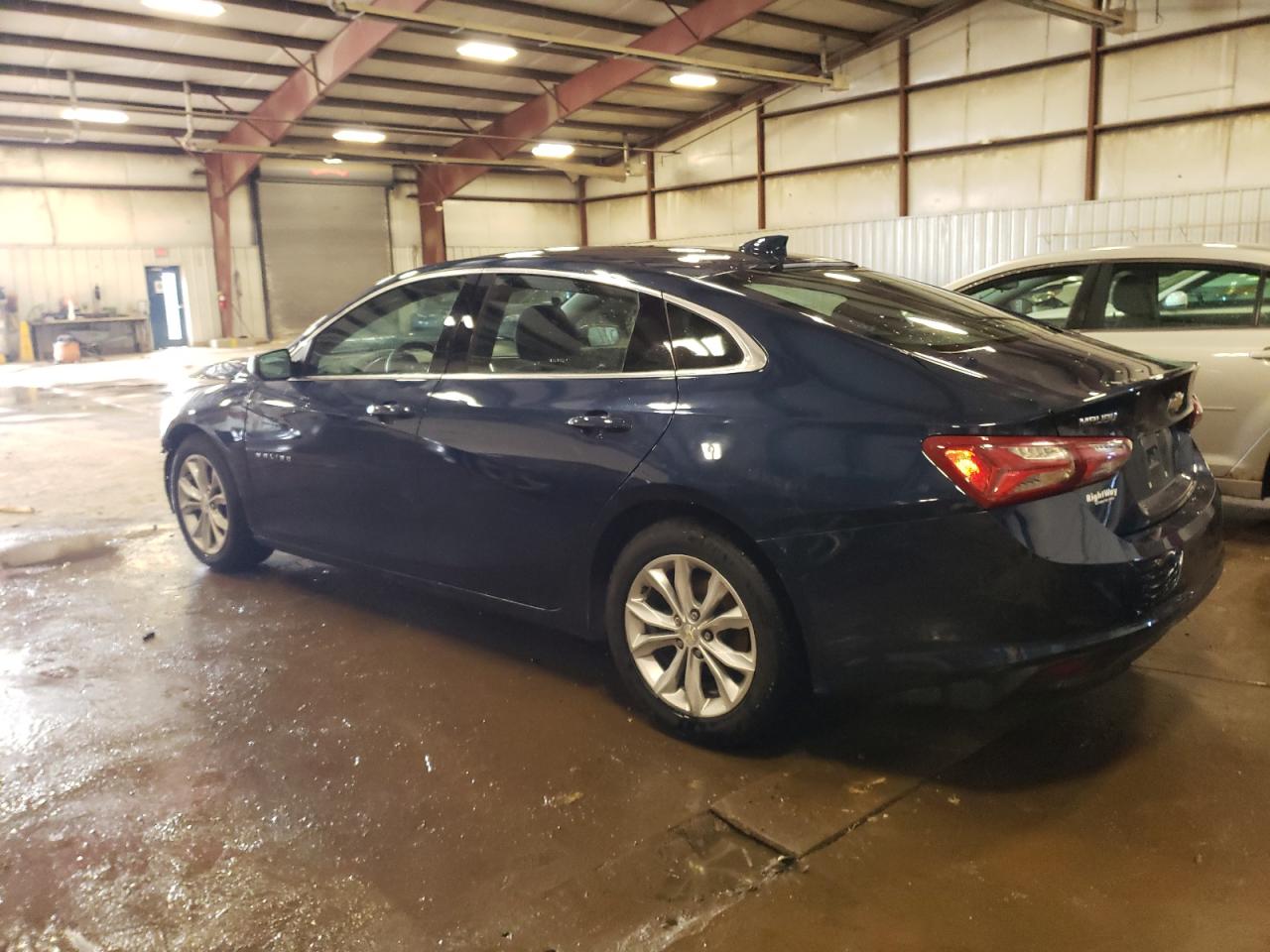 2021 Chevrolet Malibu - Image 2
