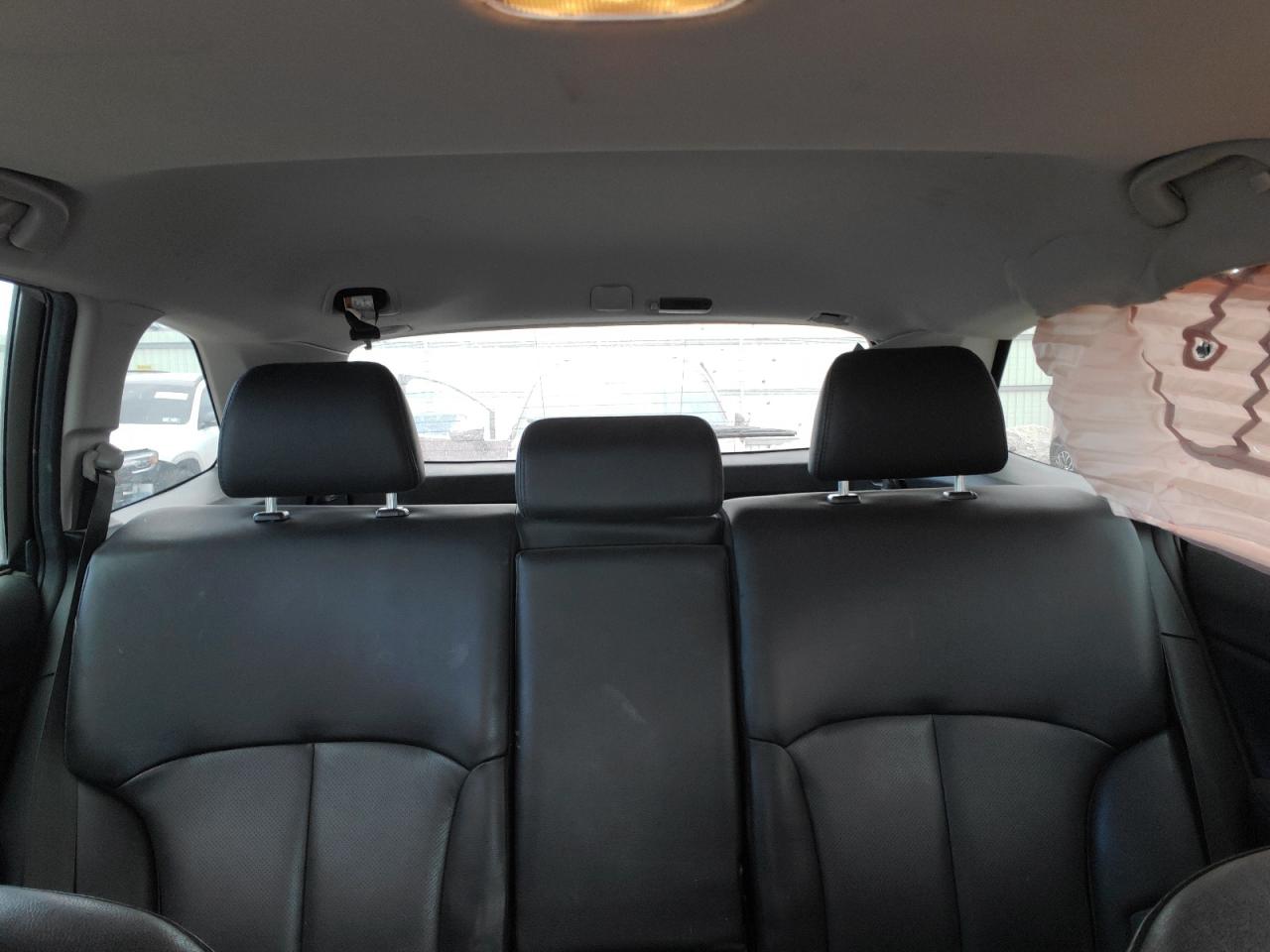 2012 Subaru Outback - Image 10