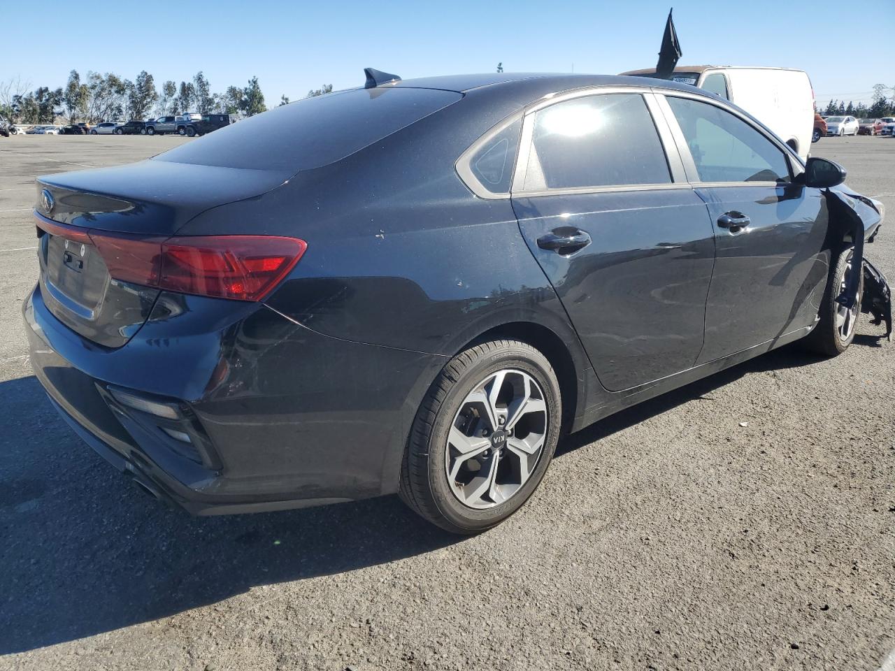 2021 Kia Forte - Image 3