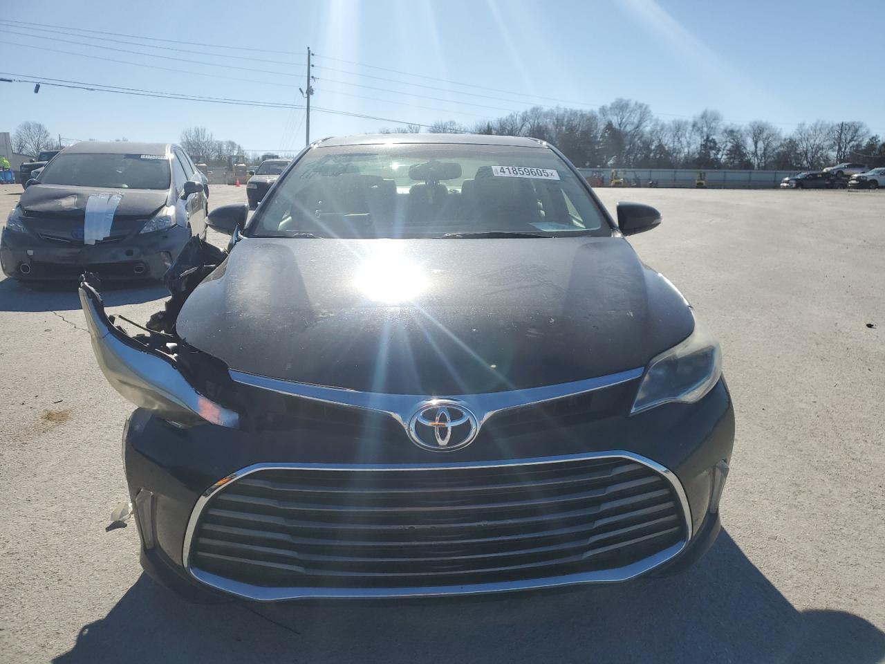 2016 Toyota Avalon - Image 5
