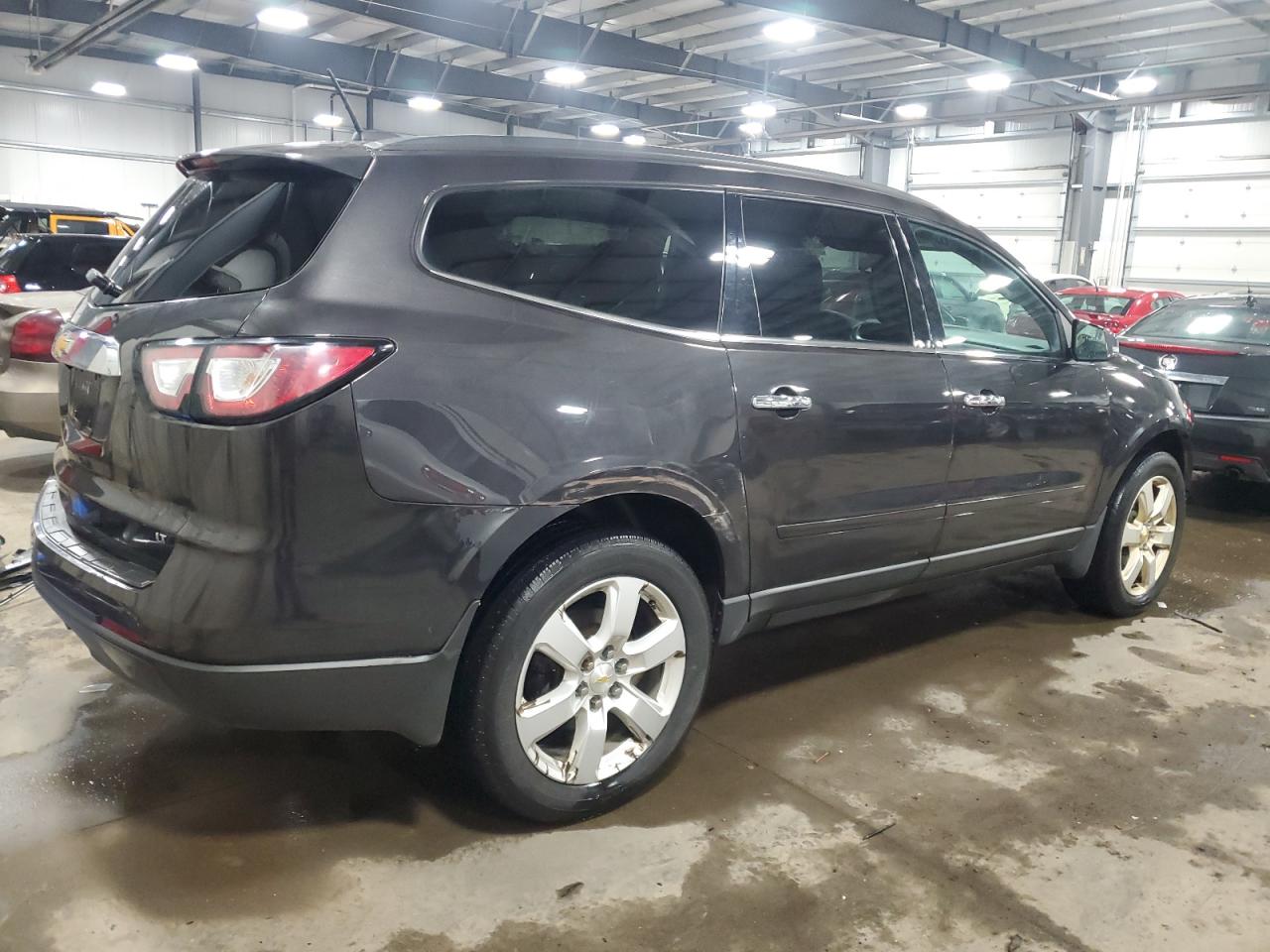 2017 Chevrolet Traverse - Image 3
