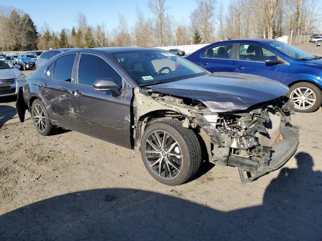TOYOTA CAMRY 2022 Серый
