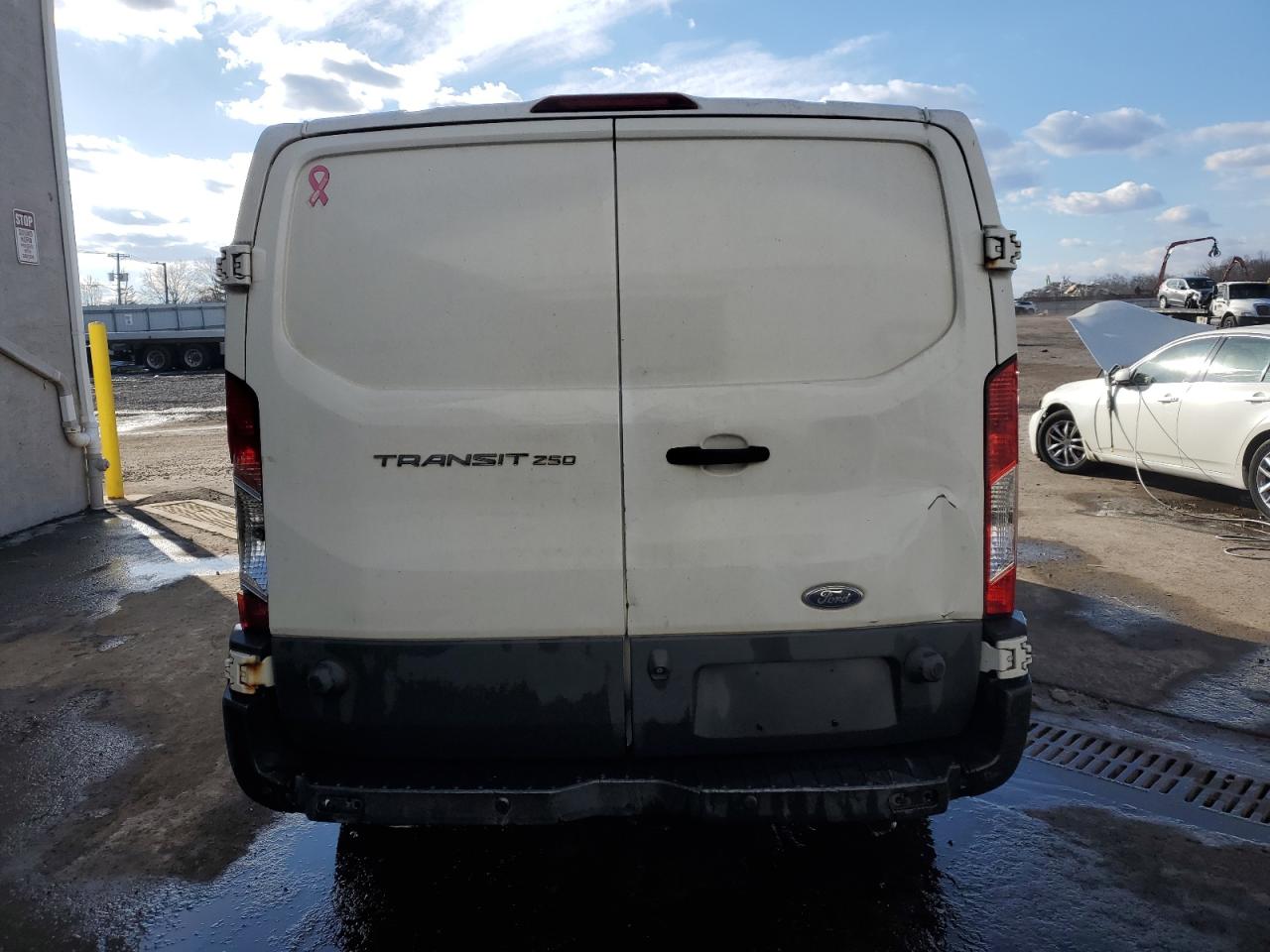 2015 Ford Transit - Image 6