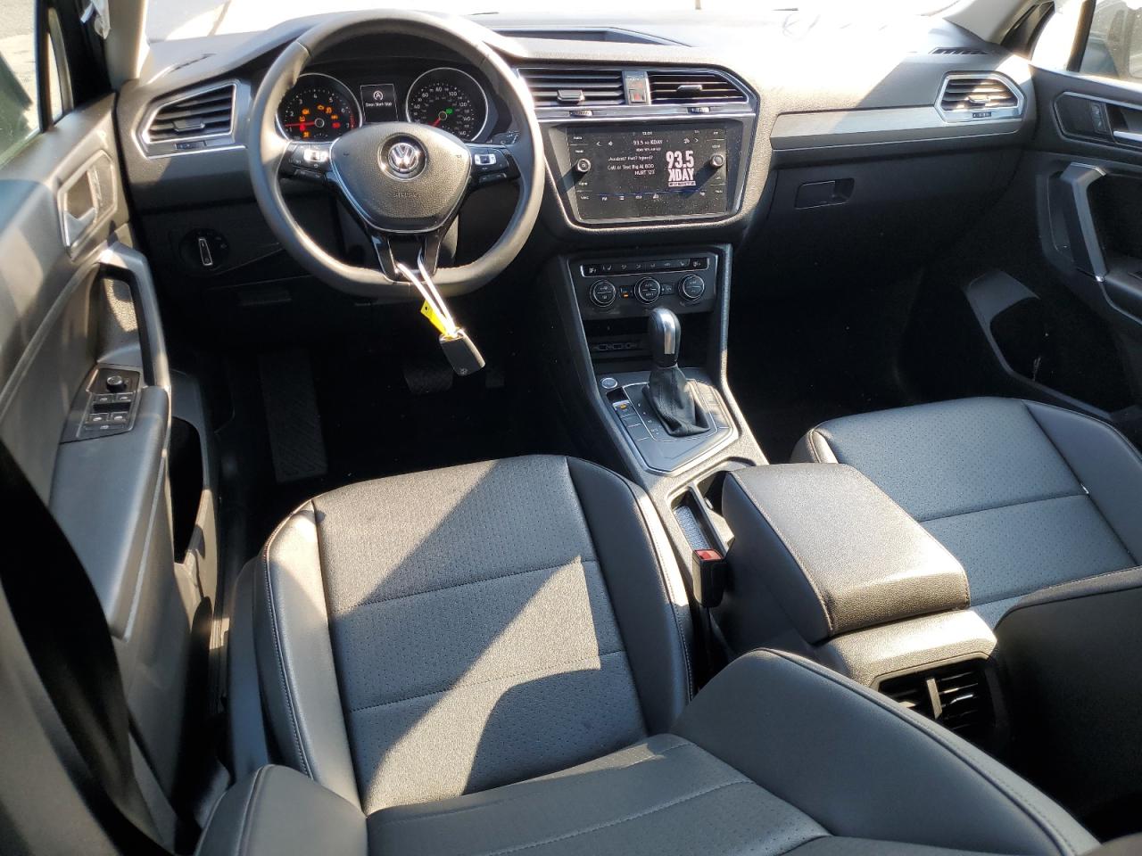 2020 Volkswagen Tiguan - Image 8