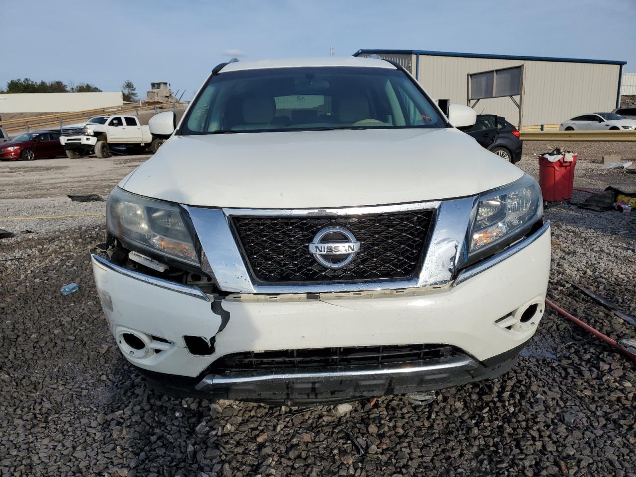 2015 Nissan Pathfinder - Image 5