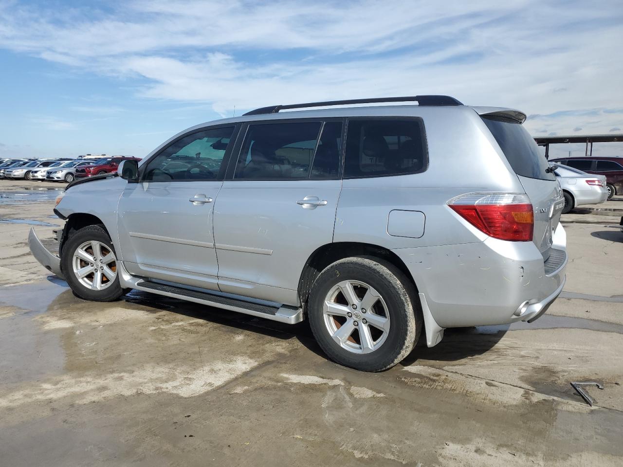 2009 Toyota Highlander - Image 2
