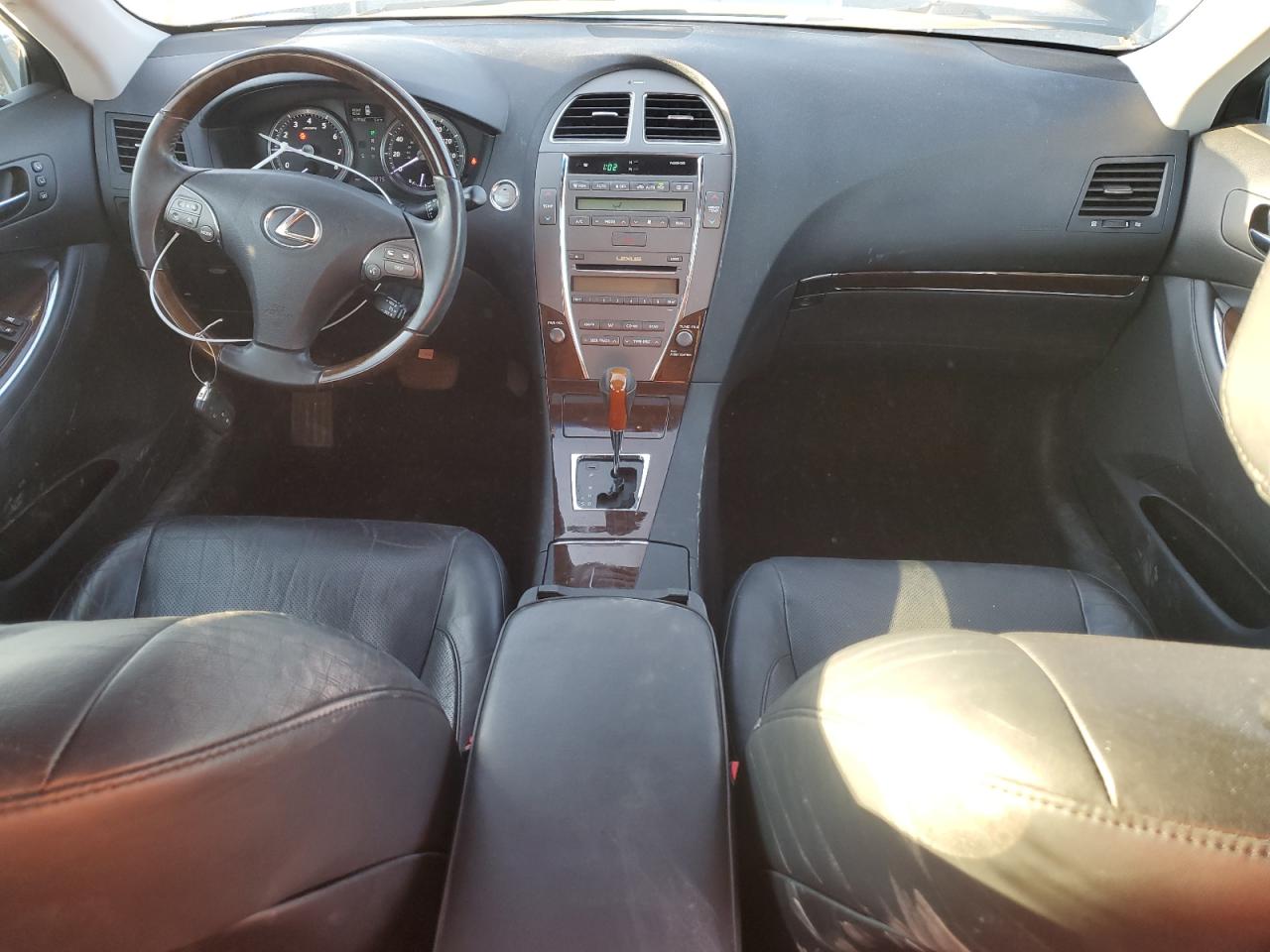 2012 Lexus ES - Image 8